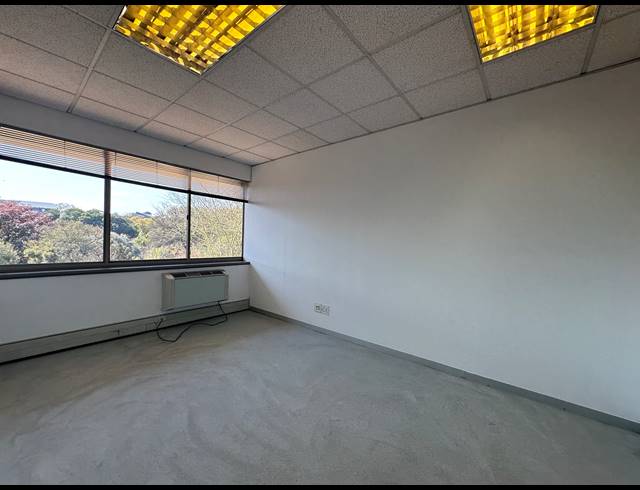 313M² OFFICE TO LET IN WOODMEAD